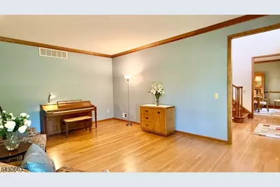 26 Poling Farm Ct, Montgomery Township, NJ 08502 - Photo 10