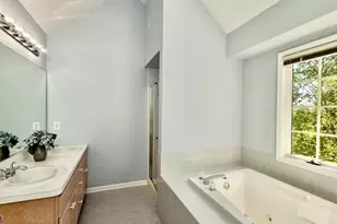 26 Poling Farm Ct, Montgomery Township, NJ 08502 - Photo 20
