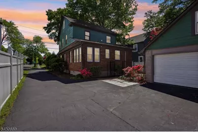 423 E Lincoln Ave, Roselle Park, NJ 07204 - Photo 2
