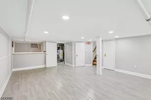 423 E Lincoln Ave, Roselle Park, NJ 07204 - Photo 22