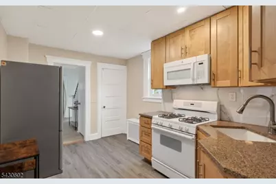 215 Grove St, Somerville, NJ 08876 - Photo 14