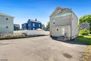 223 Montgomery St, Bloomfield, NJ 07003 - Photo 4