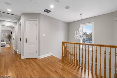 567 Mountain Ave, Springfield, NJ 07081 - Photo 14