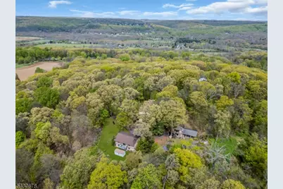 14 Beaver Brook Dr, Washington Township, NJ 07853 - Photo 20