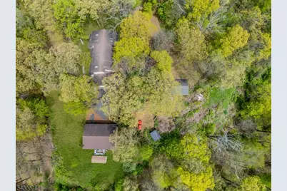 14 Beaver Brook Dr, Washington Township, NJ 07853 - Photo 4