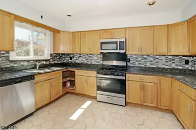 260 Shepard Ave, Englewood, NJ 07631 - Photo 8