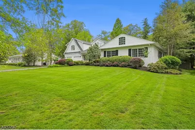 45 Joanna Way, Millburn Twp., NJ 07078 - Photo 2