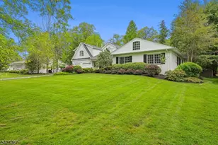 45 Joanna Way, Millburn Twp., NJ 07078 - Photo 2