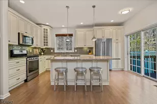 13 Julia Pl, Mount Olive, NJ 07828 - Photo 12