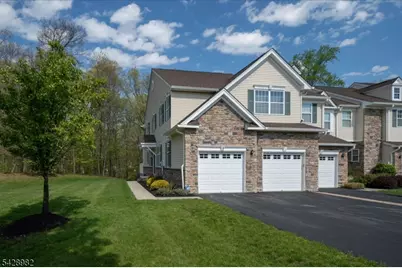13 Julia Pl, Mount Olive, NJ 07828 - Photo 1