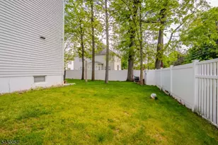 2 Danberry Ln, Bridgewater Twp., NJ 08807 - Photo 6
