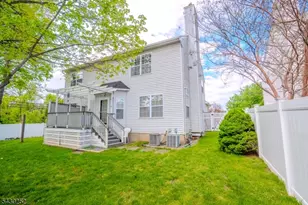 2 Danberry Ln, Bridgewater Twp., NJ 08807 - Photo 10