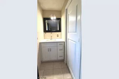 40 Whitby Cir, Franklin Township, NJ 08873 - Photo 22