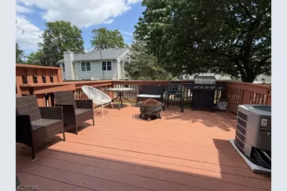 40 Whitby Cir, Franklin Township, NJ 08873 - Photo 6