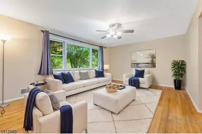 19 Hillside Dr, Clinton, NJ 08809 - Photo 6