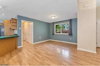 19 Hillside Dr, Clinton, NJ 08809 - Photo 4