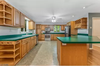 19 Hillside Dr, Clinton, NJ 08809 - Photo 12