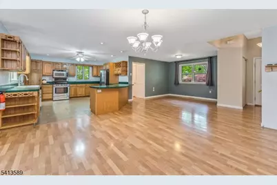 19 Hillside Dr, Clinton, NJ 08809 - Photo 10