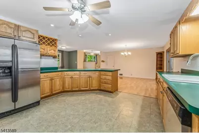 19 Hillside Dr, Clinton, NJ 08809 - Photo 14