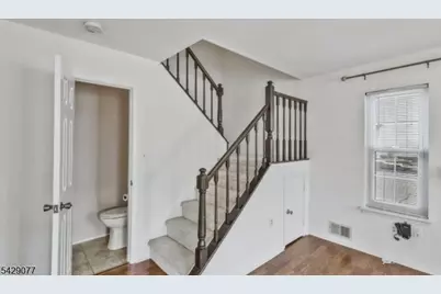 81 Almond Dr, Franklin Township, NJ 08873 - Photo 8