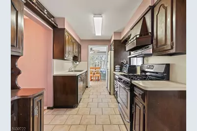 544 Goffle Hill Rd, Hawthorne, NJ 07506 - Photo 4