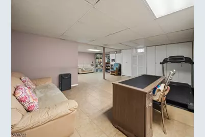 544 Goffle Hill Rd, Hawthorne, NJ 07506 - Photo 16