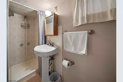 544 Goffle Hill Rd, Hawthorne, NJ 07506 - Photo 18