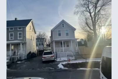 522 Beach St, Orange, NJ 07050 - Photo 2