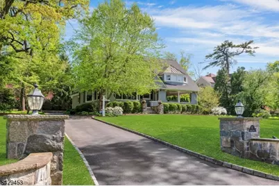27 Bedford Rd, Summit, NJ 07901 - Photo 2