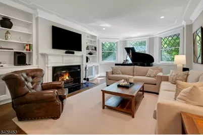 27 Bedford Rd, Summit, NJ 07901 - Photo 10