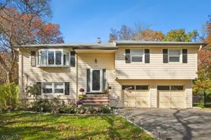 223 Chaucer Dr, Berkeley Heights Township, NJ 07922 - Photo 1