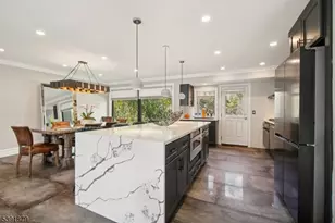 223 Chaucer Dr, Berkeley Heights Township, NJ 07922 - Photo 14