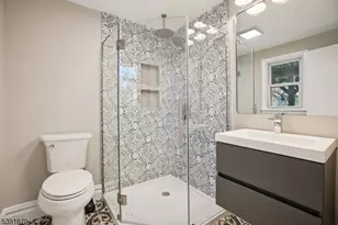 223 Chaucer Dr, Berkeley Heights Township, NJ 07922 - Photo 24