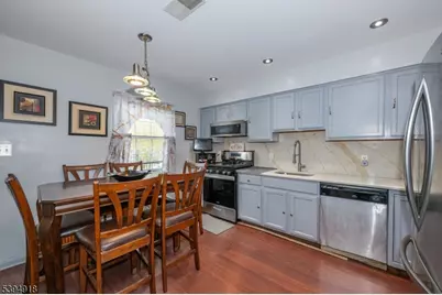 3 Martha Ct, Newark, NJ 07103 - Photo 12