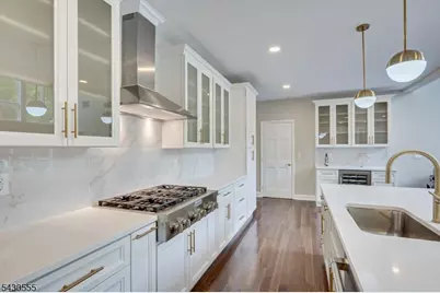 270 Mountain Rd, Bernards Township, NJ 07920 - Photo 10