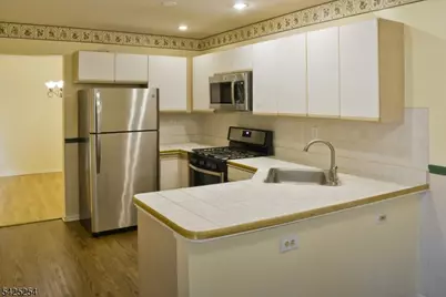 61 Washington Ct, Montville Township, NJ 07082 - Photo 6
