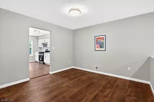 61 Freemont Ct, Franklin Township, NJ 08873 - Photo 4