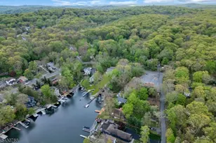385 Maxim Dr, Hopatcong, NJ 07843 - Photo 48