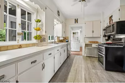 82 Arlington Ave, Caldwell, NJ 07006 - Photo 18