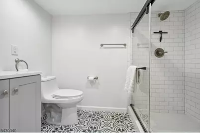 137 Kingston Ct, Madison, NJ 07940 - Photo 30
