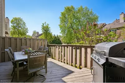137 Kingston Ct, Madison, NJ 07940 - Photo 32