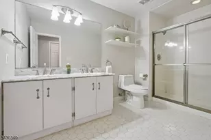 137 Kingston Ct, Madison, NJ 07940 - Photo 20