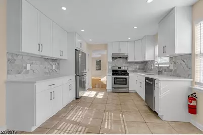 71 Nostrand Rd, Hillsborough Township, NJ 08844 - Photo 10