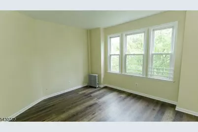 428 Avon Ave, Newark, NJ 07108 - Photo 6