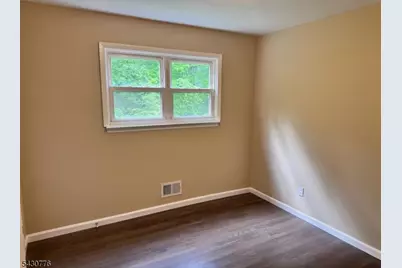 110 Murdock St, Woodbridge Township, NJ 08863 - Photo 16