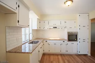 50 Mountain View Ave, Washington Township, NJ 07853 - Photo 10