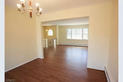 50 Mountain View Ave, Washington Township, NJ 07853 - Photo 8