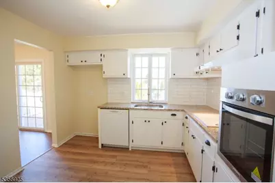 50 Mountain View Ave, Washington Township, NJ 07853 - Photo 12