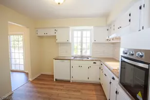 50 Mountain View Ave, Washington Township, NJ 07853 - Photo 12