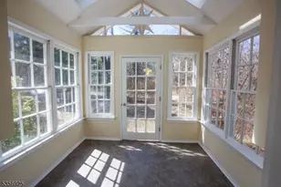 50 Mountain View Ave, Washington Township, NJ 07853 - Photo 4